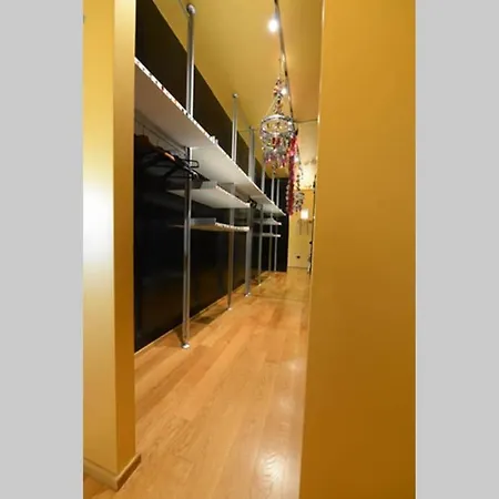 The House Lägenhet Busseto