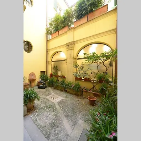 The House Apartment *
