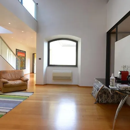 Apartment The House *