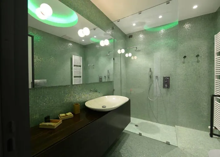 The House بوسيتو