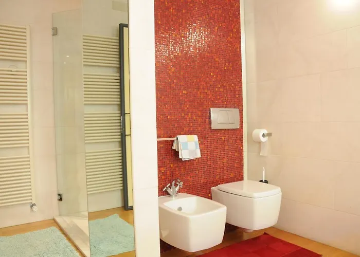 The House بوسيتو